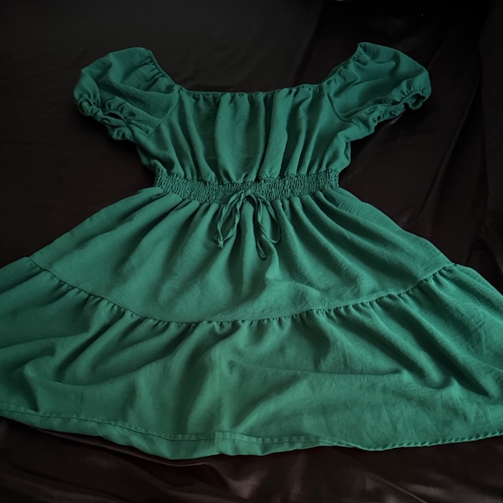 Chic Green Casual Dress